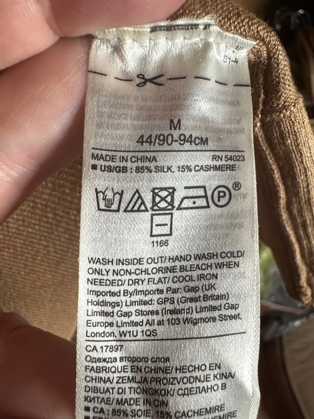 Banana Republic Silk Cashmere V-Neck Sweater Camel Brown Lightweight Knit Medium - Picture 5 of 8